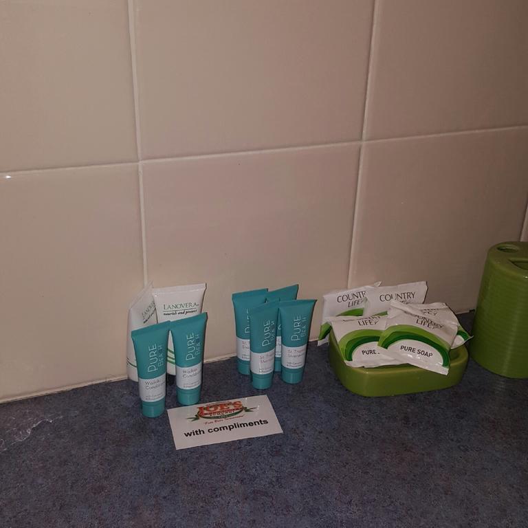 乔斯水潭酒店 尤姆迪 外观 照片